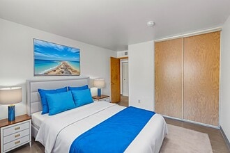 Maryville Gardens III in St. Louis, MO - Foto de edificio - Building Photo