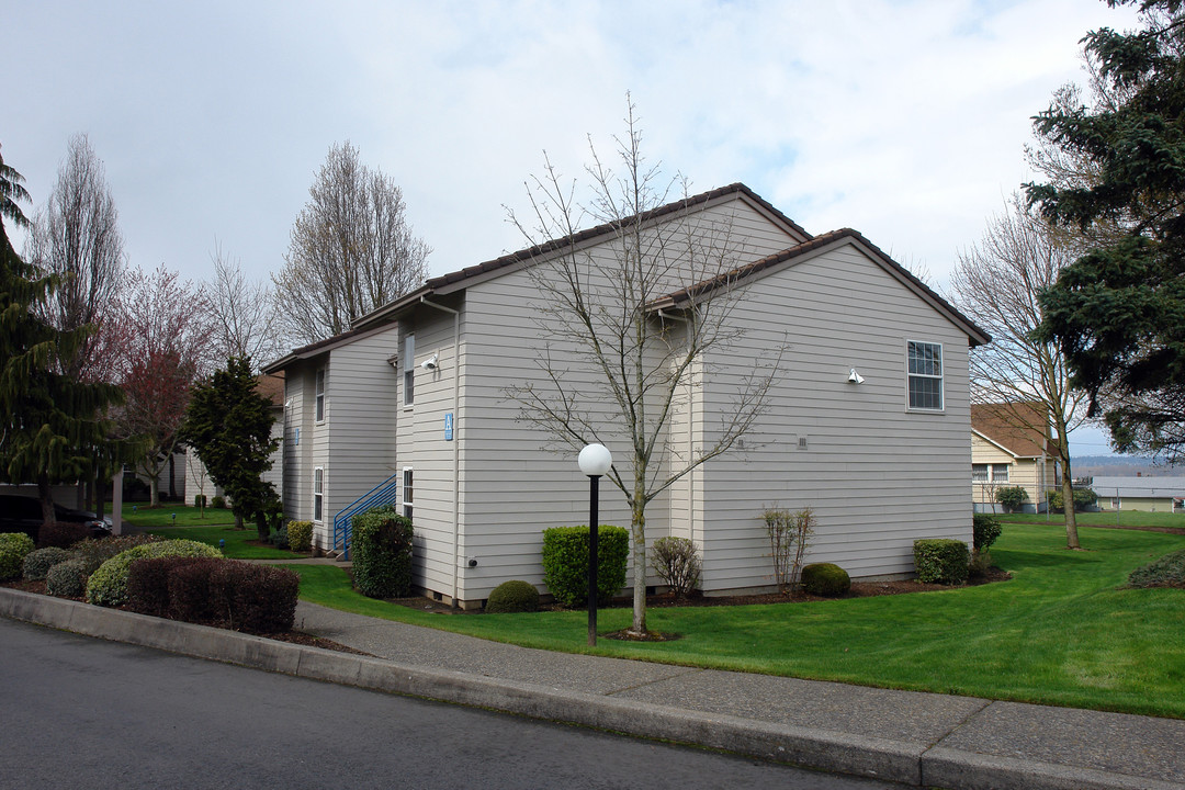 Garden Crest Apartments in Portland, OR - Foto de edificio