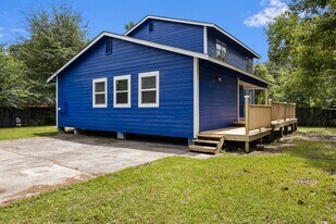 4128 Idywood Ave in Moss Point, MS - Building Photo