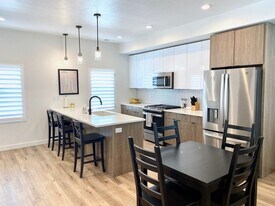 620 N Orch Dr in North Salt Lake, UT - Building Photo