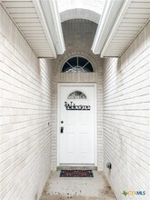 208 Bonner St in New Braunfels, TX - Building Photo - Building Photo