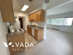 1208 Burnaby St in Vancouver, BC - Building Photo - Building Photo