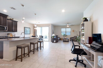 12323 W Myrtle Ave in Glendale, AZ - Building Photo - Building Photo