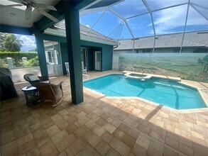 16 Gulf Manor Dr in Venice, FL - Building Photo - Building Photo