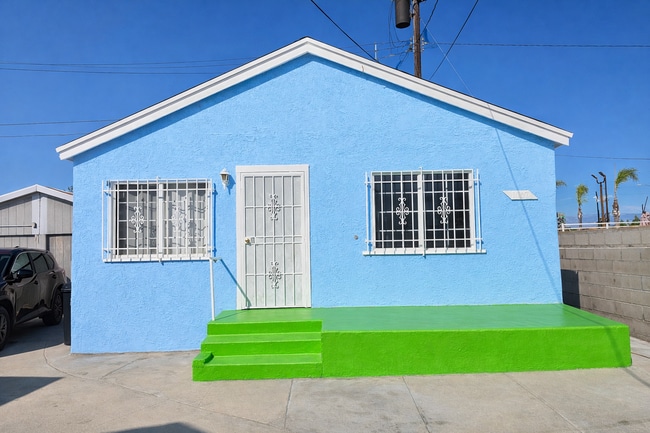 property at 1007 W 74th St