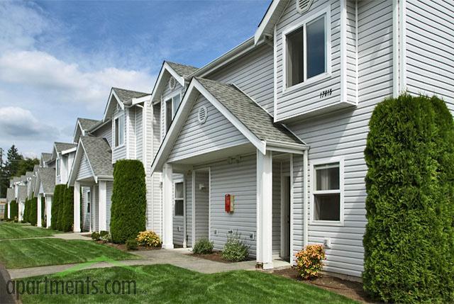 Parklane Court Townhomes in Spanaway, WA - Building Photo