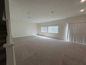 35286 Sorenstam Dr in Beaumont, CA - Building Photo - Building Photo