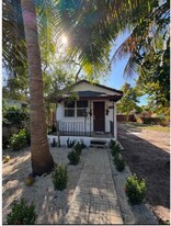 1762 NW 63rd St in Miami, FL - Building Photo