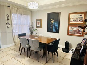 11500 NW 60th Terrace in Doral, FL - Building Photo - Building Photo