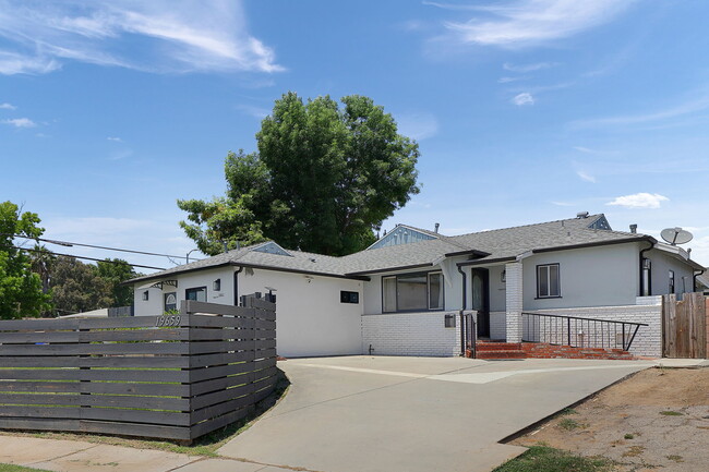 19659 Lemay St in Reseda, CA - Building Photo - Building Photo