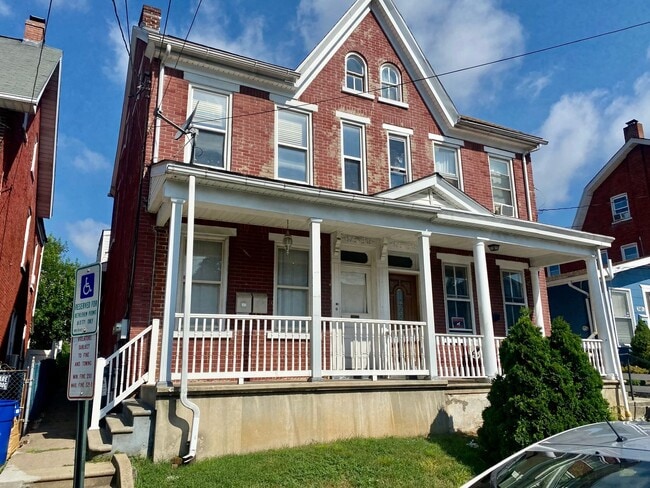 property at 744 Pawnee St