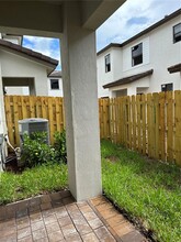 222 SW 159th Dr in Pembroke Pines, FL - Building Photo - Building Photo