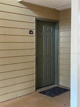 9481 Highland Oak Dr in Tampa, FL - Building Photo - Building Photo