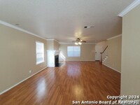 118 Clover Creek in San Antonio, TX - Foto de edificio - Building Photo