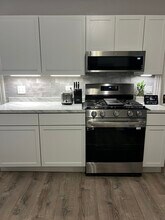 8 Knowlton Ave in Worcester, MA - Building Photo - Building Photo