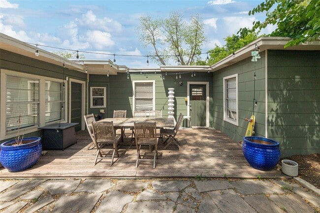 property at 4607 Evans Ave