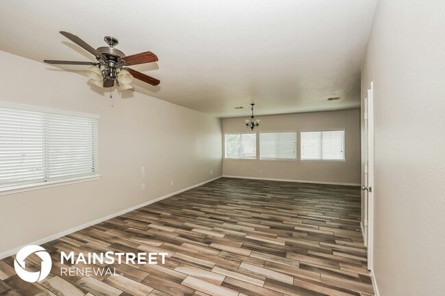 property at 6127 Settlers Lake Cir E