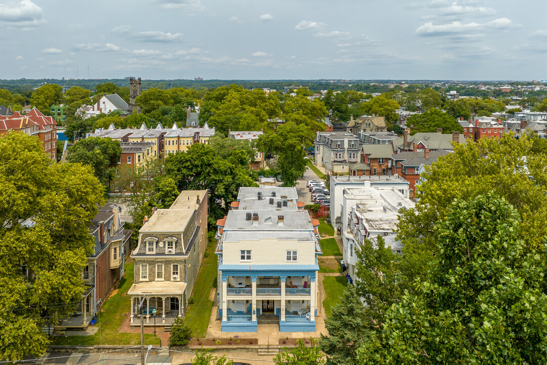 3413-3415 Race St in Philadelphia, PA - Foto de edificio