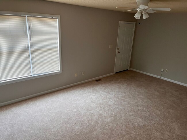 4260 Kaplan Dr in Raleigh, NC - Building Photo - Building Photo