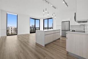 101 Diplomat Pkwy, Unit 2002 in Hallandale Beach, FL - Building Photo