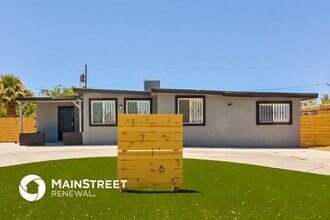 1716 Euclid Ave in Las Vegas, NV - Building Photo - Building Photo