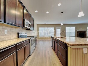 3419 Greentree Ln in Knoxville, TN - Building Photo - Building Photo