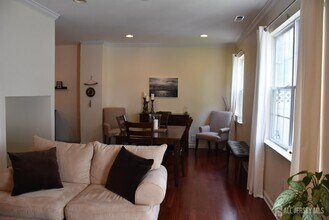 65 Heath Ct in Pennington, NJ - Building Photo - Building Photo