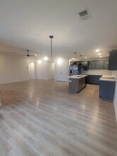 651 Four Winds Dr in Richmond, KY - Building Photo - Building Photo