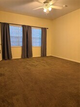 7933 Woodway Dr in Houston, TX - Building Photo - Building Photo