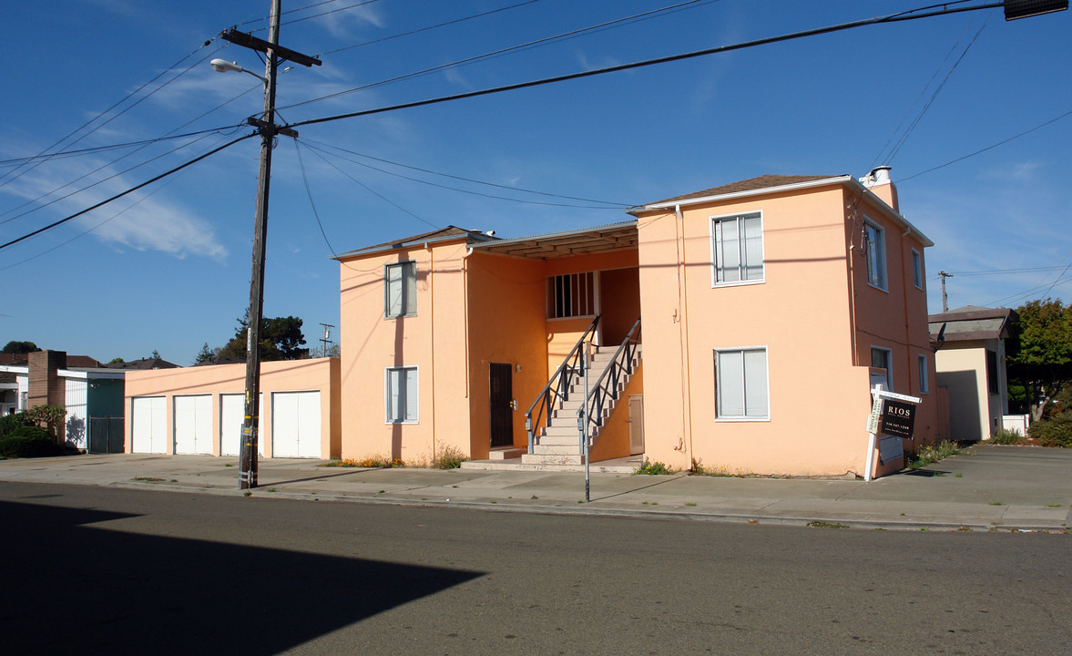 345 31st St in Richmond, CA - Building Photo