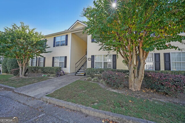 703 Stonehaven Cir in Cartersville, GA - Building Photo - Building Photo