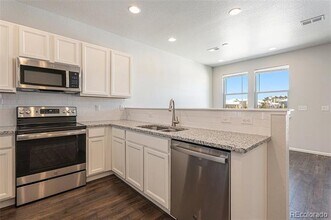 6529 N Dunkirk St in Denver, CO - Building Photo - Building Photo