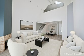 5420 Sylmar Ave, Unit 314 in Van Nuys, CA - Foto de edificio - Building Photo