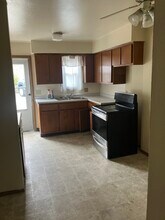 1422 Willow Ln, Unit 2 in South Milwaukee, WI - Building Photo - Building Photo