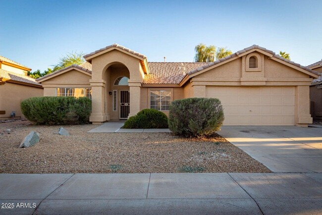 3211 W Genoa Way in Chandler, AZ - Building Photo - Building Photo