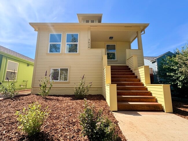 property at 3634 6th Ave
