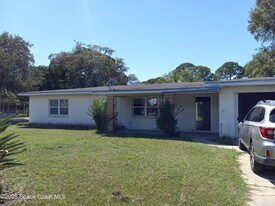 231 N Plumosa St in Merritt Island, FL - Building Photo