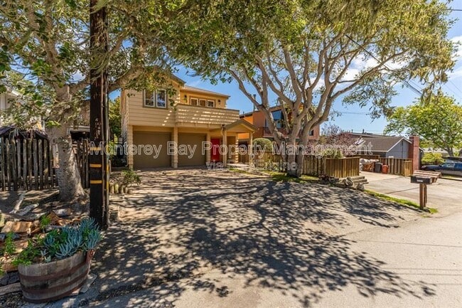 property at 1231 Funston Ave
