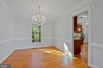 8423 Hunt Valley Dr in Vienna, VA - Building Photo - Building Photo