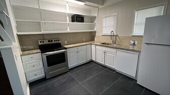 834 SW 11th St in Fort Lauderdale, FL - Building Photo