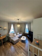 49 E Bowery St in Newport, RI - Building Photo - Building Photo