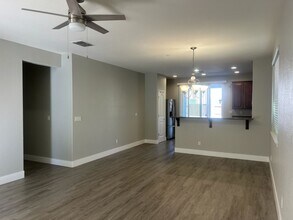 9456 Blue Mountain Way in Sacramento, CA - Building Photo - Building Photo