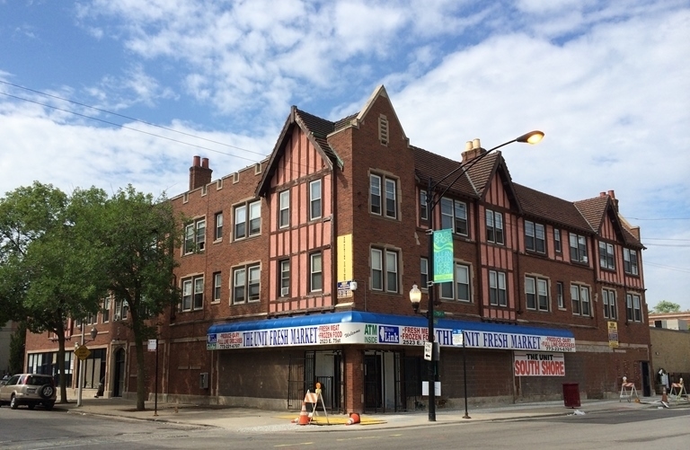 South Shore in Chicago, IL - Building Photo