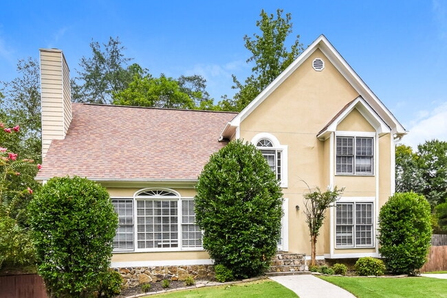property at 2858 Carnegie Way SW