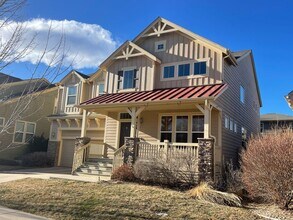 2219 Creekside Dr in Longmont, CO - Building Photo - Building Photo