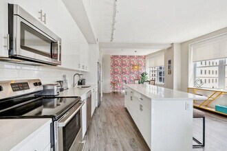 144 Elk Pl in New Orleans, LA - Building Photo - Building Photo