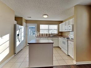 1700 Stone Hollow Ct in Hermitage, TN - Building Photo - Building Photo