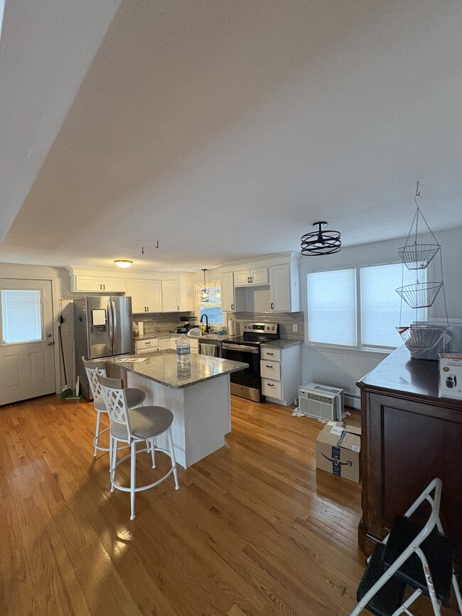 7 Old Farm Rd in Belchertown, MA - Building Photo - Building Photo