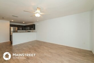 8257 Rigel Rd in Jacksonville, FL - Foto de edificio - Building Photo