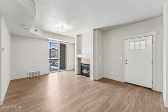 1051 500 E in Heber City, UT - Building Photo - Building Photo